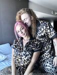 Onlyfans Leaked Photos - Lesbianlounge - Amateur Photos
