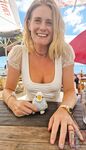 Onlyfans Leaked Photos - Travelling_Peach - Amateur Photos