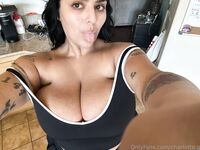 Onlyfans Leaked Photos - Charlotte.G - Amateur Photos