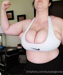 Onlyfans Leaked Photos - Bustybigbooty - Amateur Photos