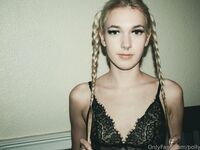 Onlyfans Leaked Photos - Pollyblue - Photos