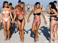 Amateur - B043 Mia And Friends - Set 1 Of 2_3000Highres - Photos And Of 2_3000Highres B043 1 Friends Mia Set Beach