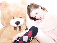Lesbian - 2017-10-26 Teddy - Emily Bloom - Emily Photos Teddy Bloom 2017-10-26 Petite