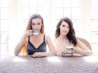 Lesbian - 2019-03-26 Dreamy - Emily Bloom & Elizabeth Reed - Reed Emily Photos Dreamy Elizabeth 2019-03-26 Bloom & Petite