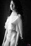 Lesbian - 2019-04-09 Artsy - Emily Bloom & Elizabeth Reed - Reed Emily Photos Artsy Elizabeth Bloom & 2019-04-09 Petite