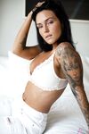 Lesbian - 2019-04-23 White Sheets - Kayla Lauren - Photos White 2019-04-23 Lauren Sheets Kayla Petite