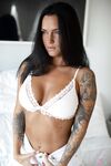Lesbian - 2019-04-23 White Sheets - Kayla Lauren - Photos White 2019-04-23 Lauren Sheets Kayla Petite