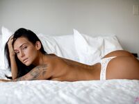 Lesbian - 2019-04-23 White Sheets - Kayla Lauren - Photos White 2019-04-23 Lauren Sheets Kayla Petite