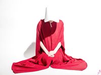 Lesbian - 2019-10-29 Handmaids Tale - Emily Bloom - Handmaids Tale Emily Photos 2019-10-29 Bloom Petite