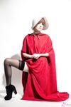 Lesbian - 2019-10-29 Handmaids Tale - Emily Bloom - Handmaids Tale Emily Photos 2019-10-29 Bloom Petite