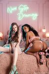 Lesbian - 2019-11-26 Keep Dreaming - Emily Bloom & Frankiiy - Dreaming Emily 2019-11-26 Photos Frankiiy Keep Bloom & Petite