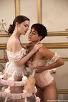 Lesbian - 2021-06-29 Queens - Emily Bloom & Mia Valentine - Mia Emily Photos Valentine Queens Bloom 2021-06-29 & Petite