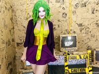 Lesbian - 2022-10-19 Joker - Emily Bloom - Emily Joker Photos Bloom 2022-10-19 Petite