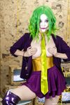 Lesbian - 2022-10-19 Joker - Emily Bloom - Emily Joker Photos Bloom 2022-10-19 Petite