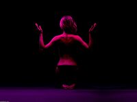 Erotic - X-Art.Com_2007-11-30_Izabella-Carr_Red-Velvet-Goddess - Photos Posing