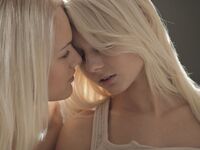 Erotic - X-Art.Com_2012-11-29_Anneli--Baby_Loving-Angels - Photos Posing