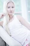 Erotic - X-Art.Com_2014-10-28_Hannah_Why-I-Love-Czech-Girls-By-Matthew - Photos Posing