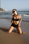 Glamour - Photodromm 06 Jenielou - Postcards From The Beach - From Jenielou Postcards Photos 06 Beach The Posing