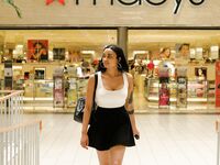 Posing - Zishy 65001610 Wynona Gibbs Remember Malls - Photos Wynona Malls 65001610 Gibbs Remember Softcore