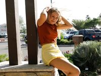 Posing - Zishy 65001628 Brandy Gila Valley Growers - Growers Photos Brandy 65001628 Gila Valley Softcore