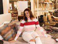Posing - Zishy 65001716 Tyla Jessop Celebrity Furniture - Furniture Photos Celebrity Tyla Jessop 65001716 Softcore