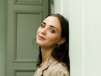 Posing - Zishy 65001752 Oxana Chic Has Bacon Salad - Photos Has Bacon Chic Oxana 65001752 Salad Softcore