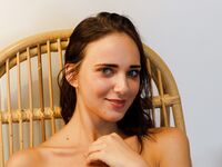 Posing - Zishy 65001752 Oxana Chic Has Bacon Salad - Photos Has Bacon Chic Oxana 65001752 Salad Softcore