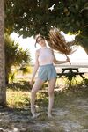 Posing - Zishy 65001781 Giulia Wylde Big Guns Of Florida - Wylde Giulia Photos Florida 65001781 Guns Big Of Softcore