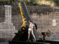 Posing - Zishy 65001781 Giulia Wylde Big Guns Of Florida - Wylde Giulia Photos Florida 65001781 Guns Big Of Softcore