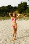 Posing - Zishy 65001870 Nicole Ross Swimsuit Edition - Photos Edition Nicole Swimsuit 65001870 Ross Softcore