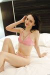 Posing - Zishy 999642424 Vangelica Vee Thin Peeks 2 - Thin Photos 2 999642424 Vee Vangelica Peeks Softcore