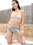 Aхlatex Gloves - Glovemansion Dirty_At_The_Pool - Photos Dirty_At_The_Pool Breathplay