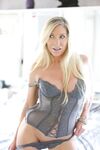 Bentbox Model - Stacieww - A Bit Gray Feeling