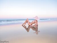 Bentbox Model - Tinyhini - Sunset Views