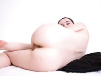Bentbox Model - Rkphoto - Ahna Littlered