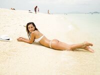 Bentbox Model - Sandeee - On Bikini Beach Public Micro