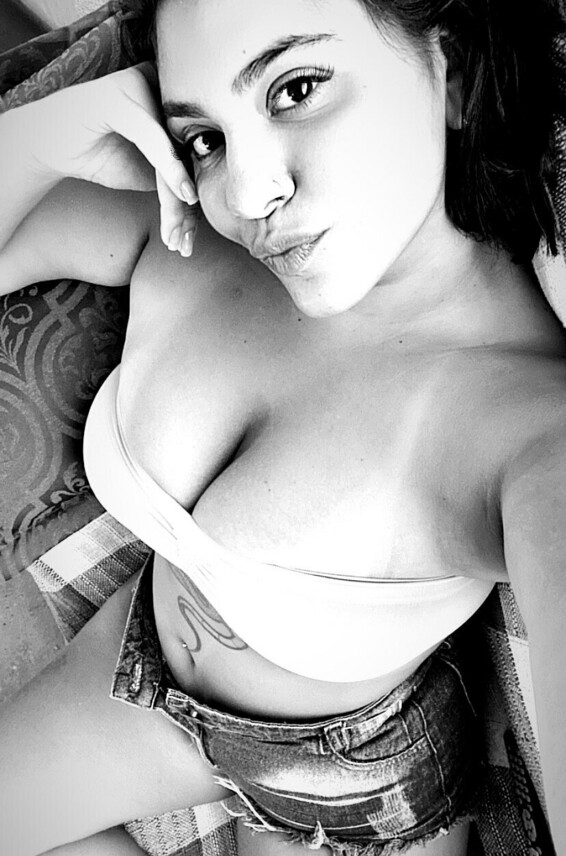 Amateur Photos Eliz4S