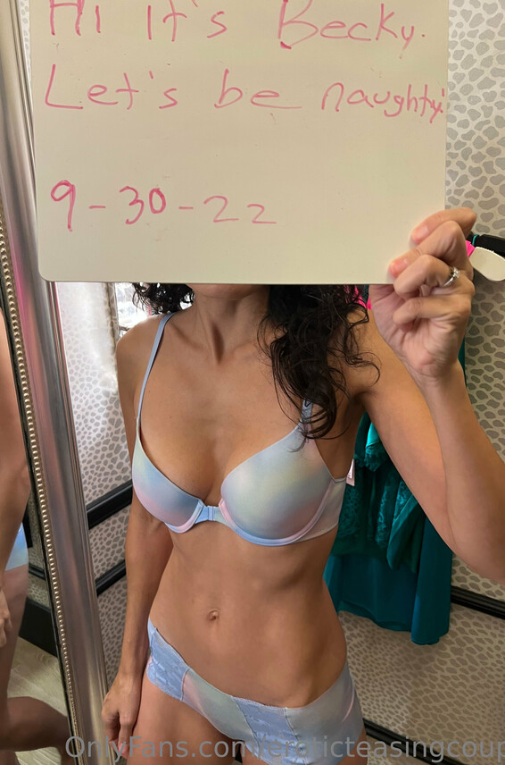 Amateur Thetoplesswifepremium Photos