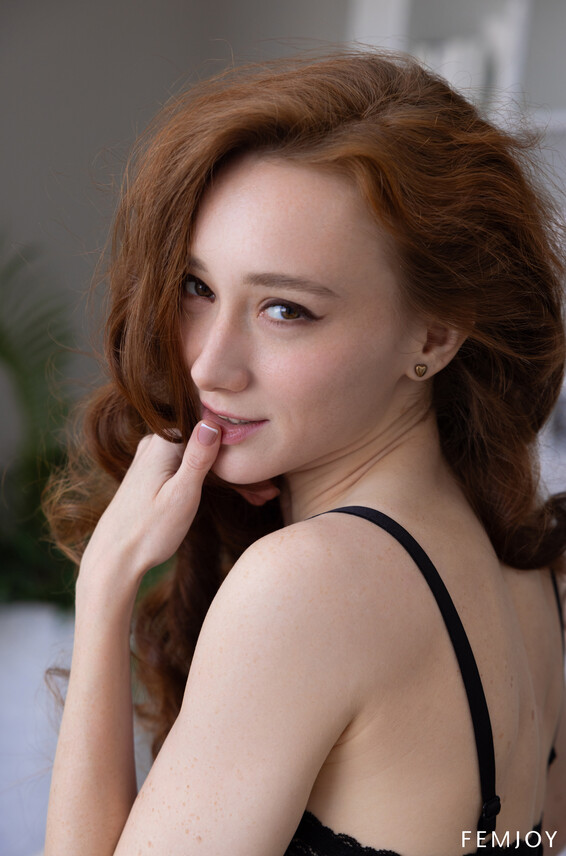 Photos Mido Alice Femjoy Stunning 2025-03-16