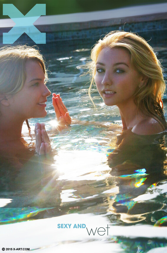 Photos X-Art.Com_2015-10-05_Kenna--Lily-Ivy_Sexy-And-Wet
