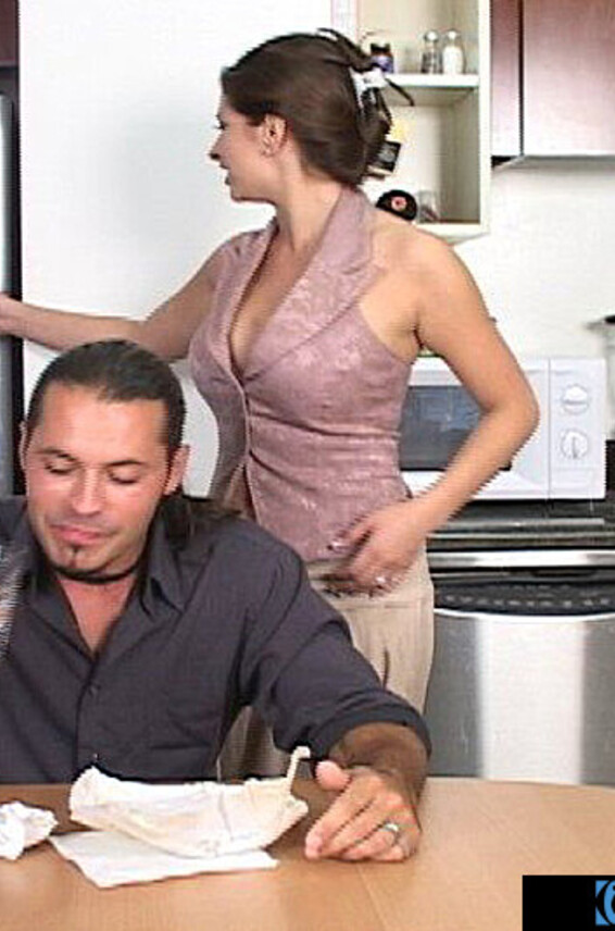 Sep 30 2005 Photos 01 Office Naughty (Lq) Blossom April [No]