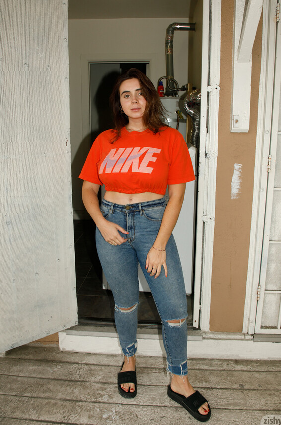 Dont Photos Your Tyla Burn Boats Zishy Jessop 65001657