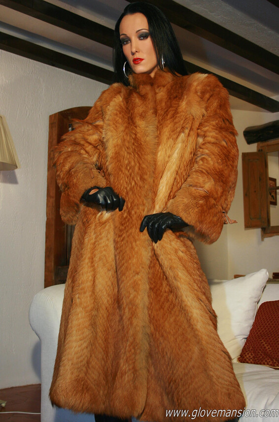 Glovemansion Photos Fur_And_Gloves